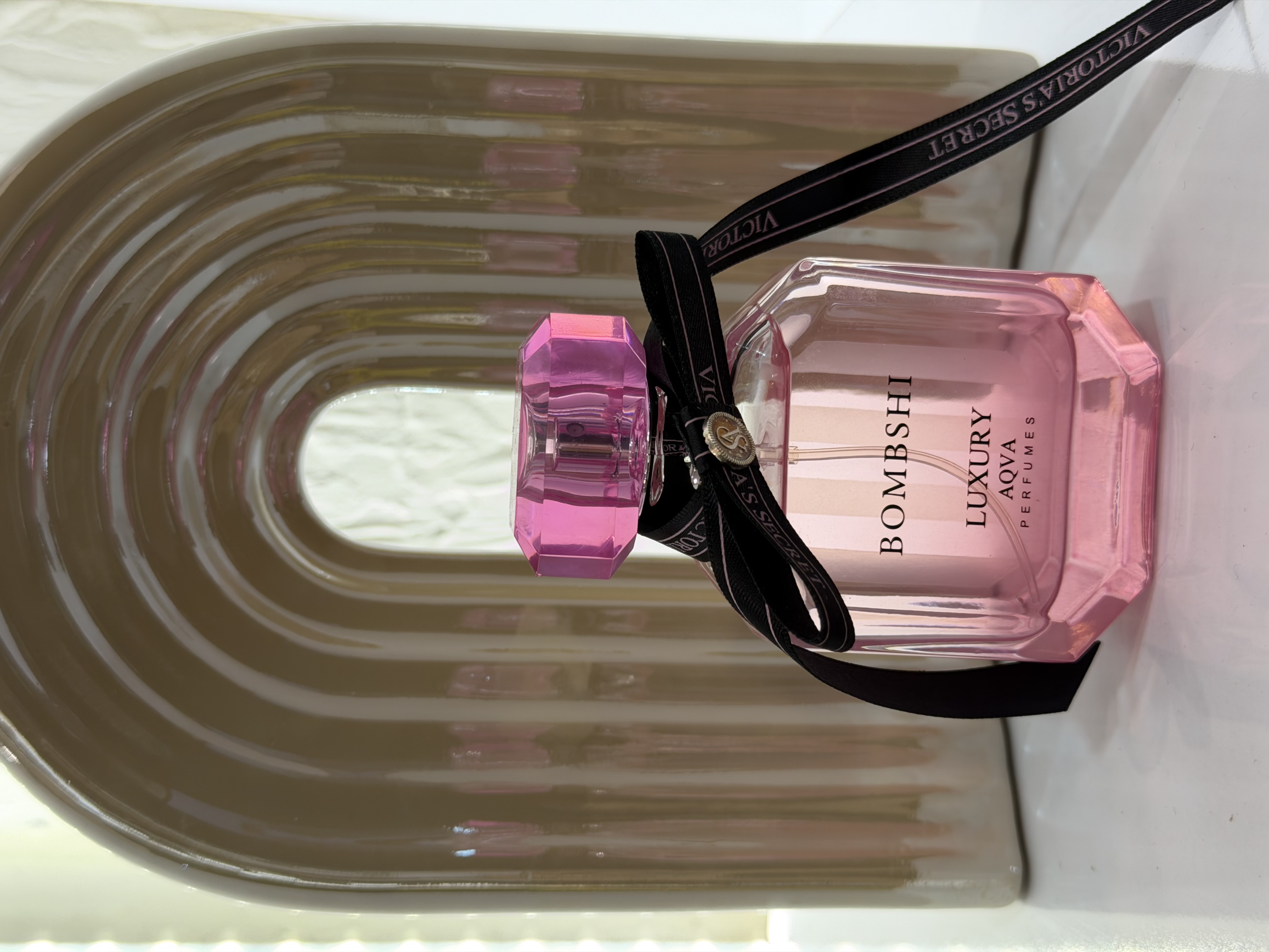 عطر مینی ویکتوریا سیکرت بامبشل ۵۰ میل لاکچری اکوا